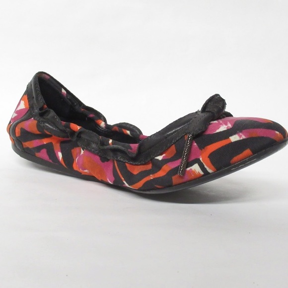 authentic BURBERRY size 36 cloth/leather FLATS - Picture 10 of 14